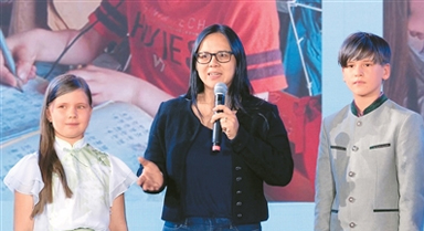 德國孔子課堂走出“中文家庭”